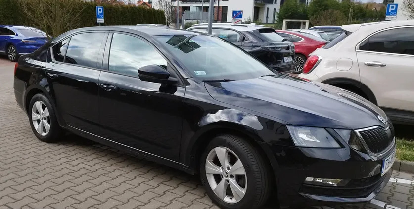 Skoda Octavia cena 69900 przebieg: 82000, rok produkcji 2018 z Szczecin małe 121